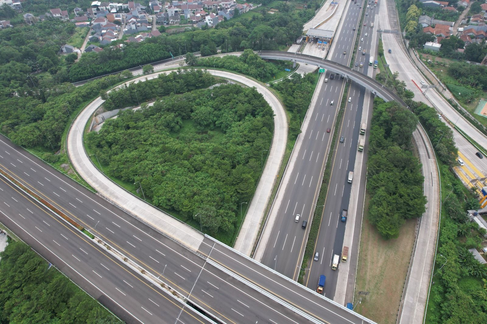 13 Ruas Jalan Tol Telah Beroperasi Menuju Penghujung Tahun 2023