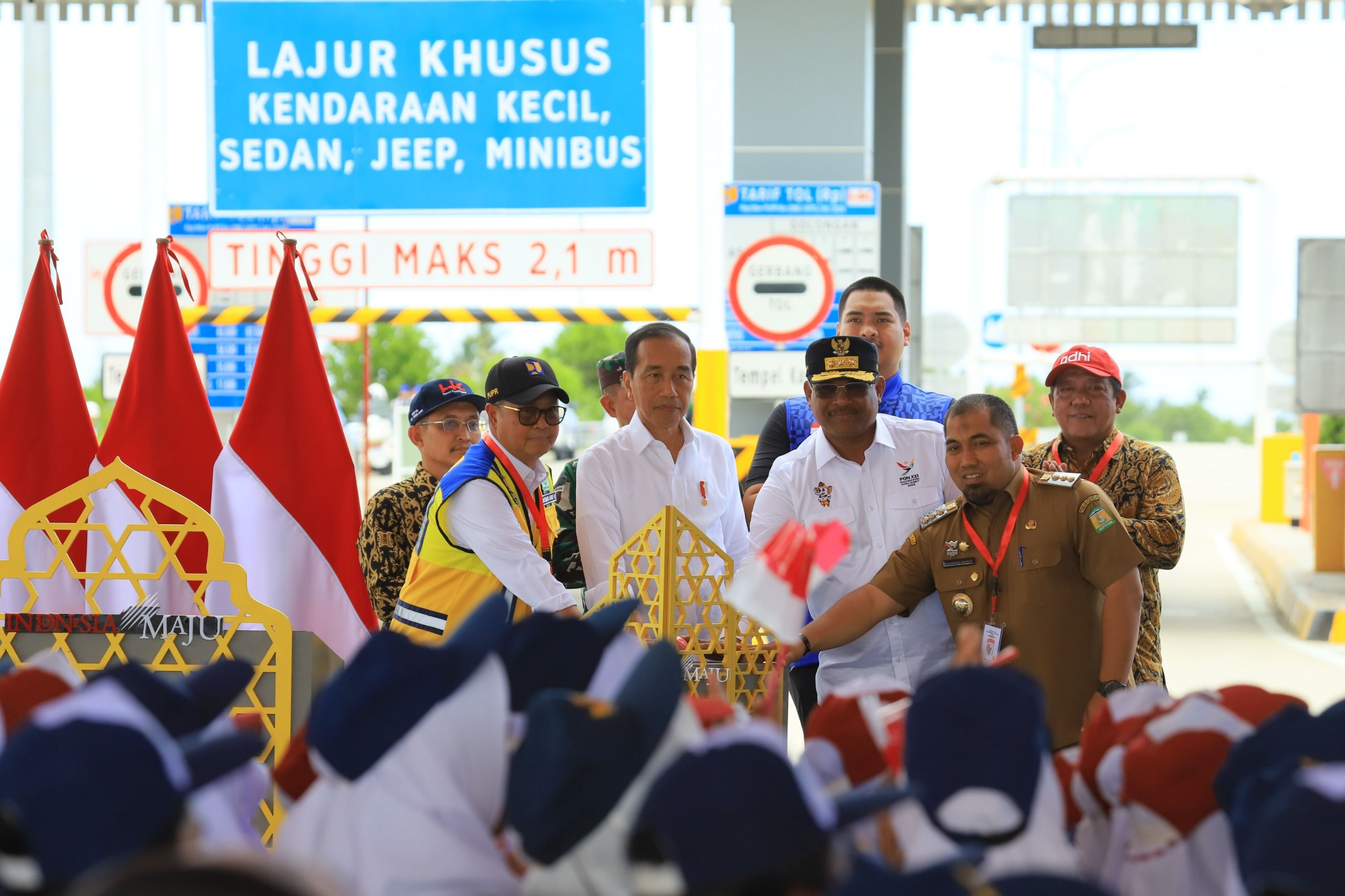 Di Gerbang Tol Baitussalam, Presiden Jokowi Resmikan 4 Seksi Tol Sigli - Banda Aceh