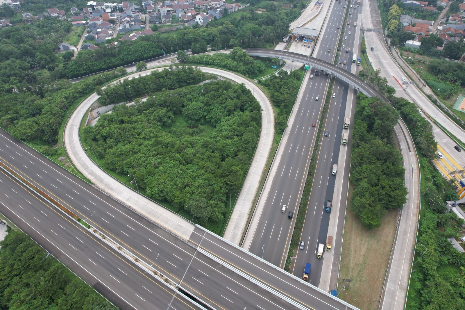 Jalan Tol Beroperasi di Indonesia Telah mencapai 2.816 Km