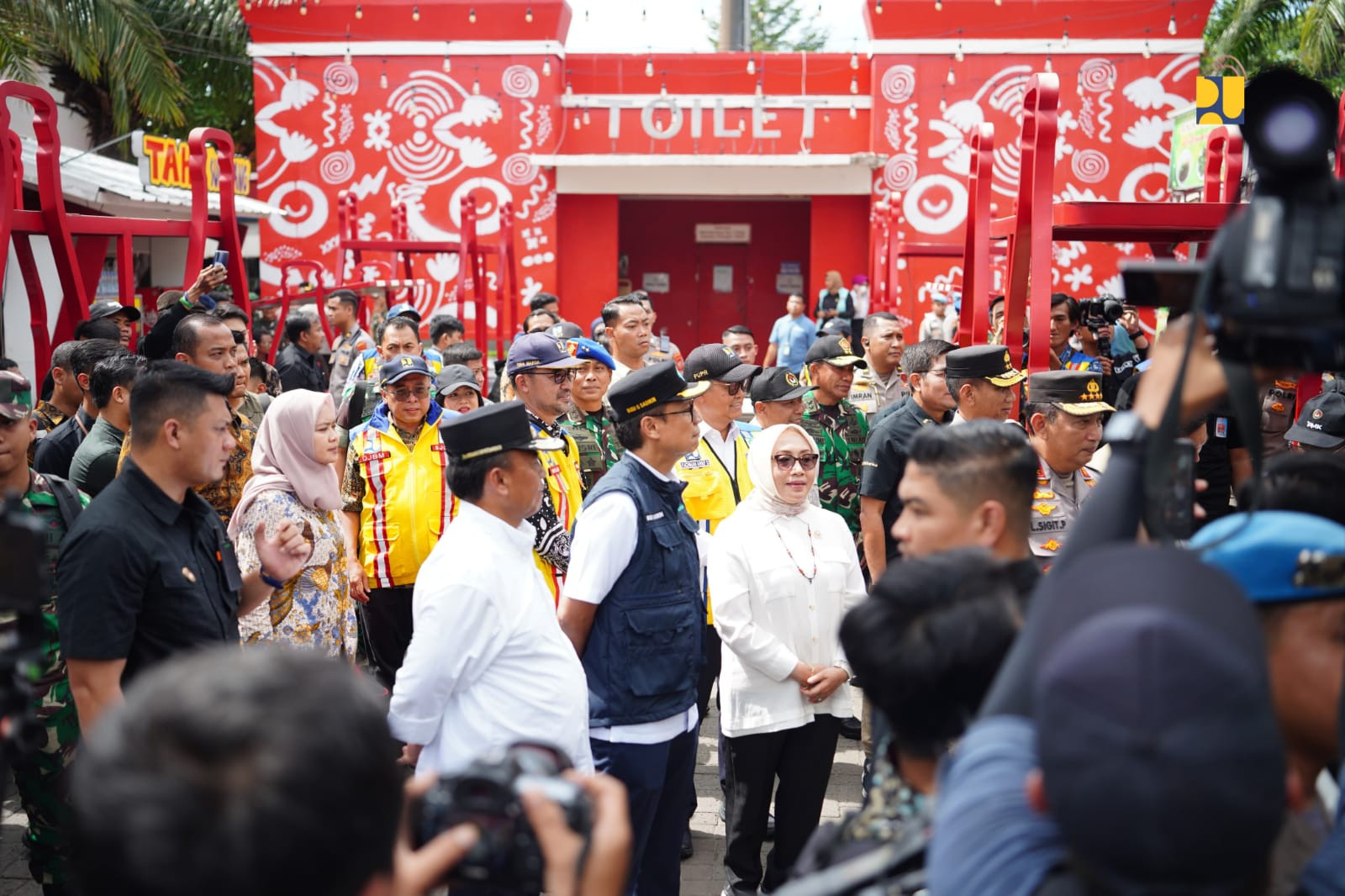 Kesiapan Rest Area Jalan Tol Dalam Melayani Pengendara Sambut Libur Nataru 2024/2025