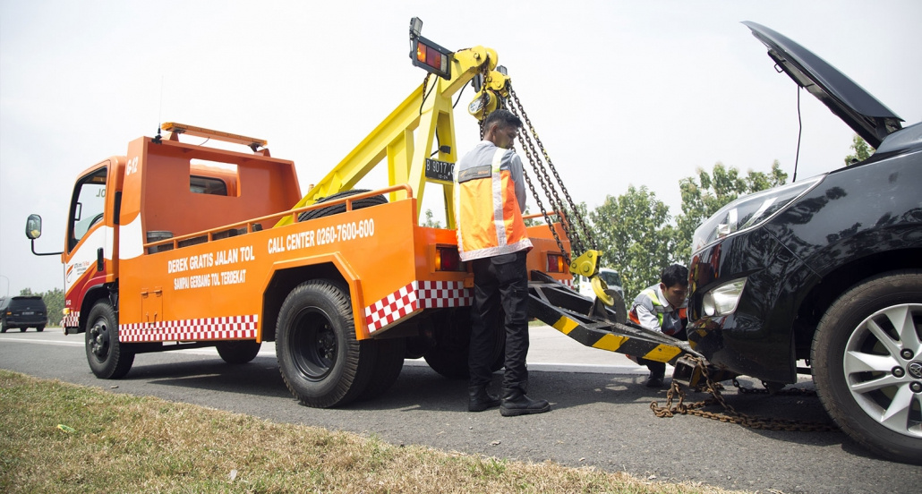 Aturan Derek Resmi Gratis 24 Jam Siap Bantu Pengendara di Jalan Tol